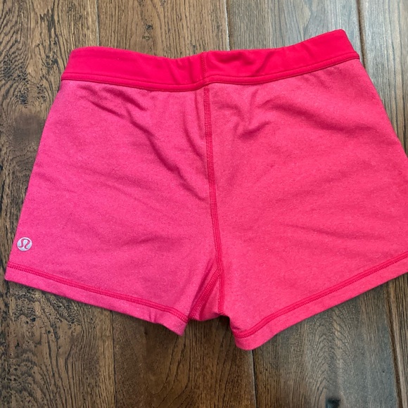 Lululemon short - Pink. Size 6. Excellent condition. - Picture 2 of 4